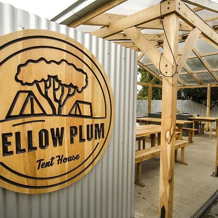 Camping Yellow Plum Hotel ปวยร์โตนาตาเลส ภายนอก รูปภาพ