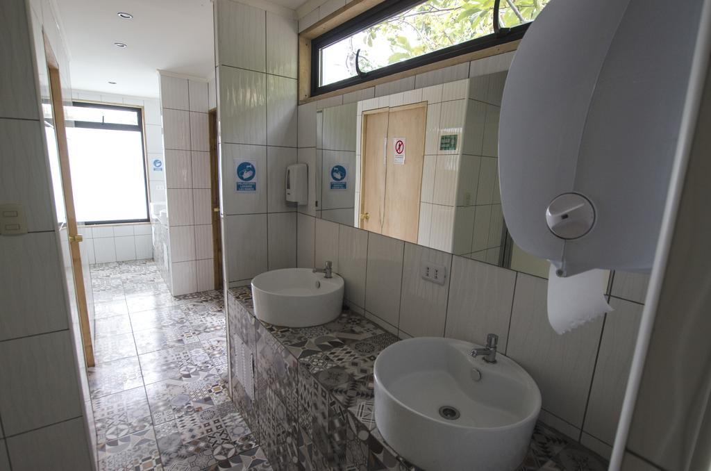 Camping Yellow Plum Hotel ปวยร์โตนาตาเลส ภายนอก รูปภาพ