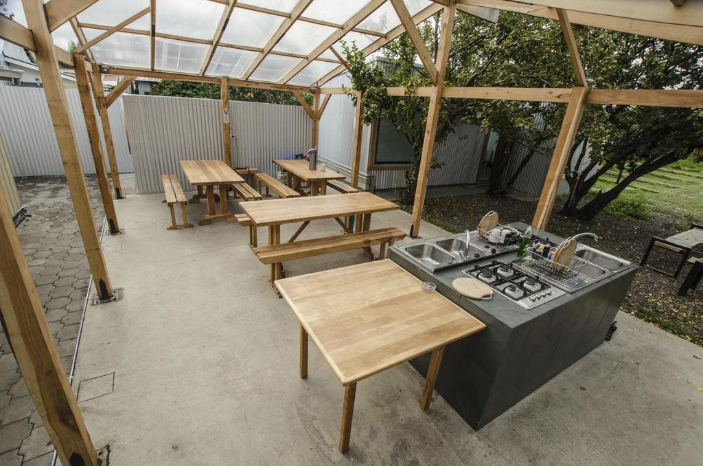 Camping Yellow Plum Hotel ปวยร์โตนาตาเลส ภายนอก รูปภาพ